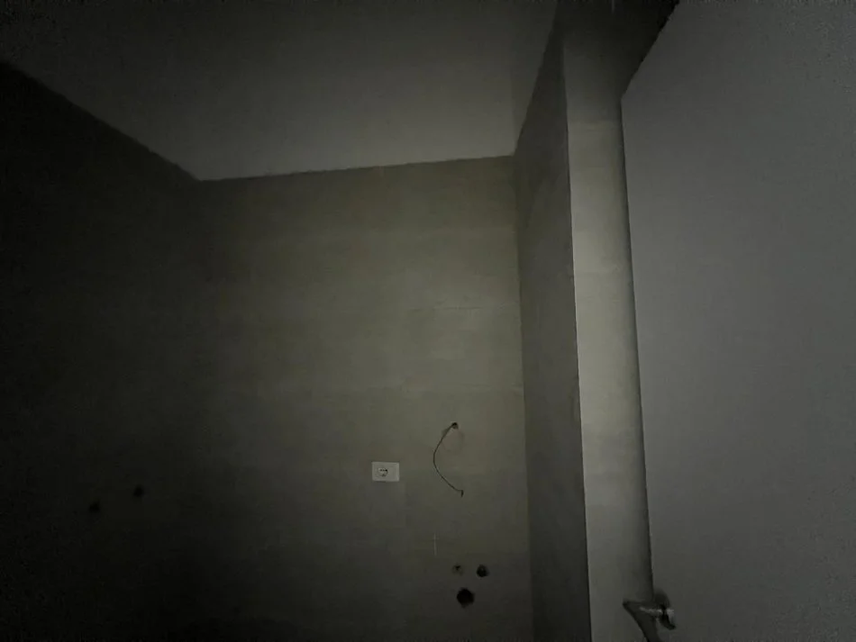 Tirane, shitet apartament duplex 2+1+Aneks+Ballkon Kati 3, 113 m² 163.000 € (rruga viena)