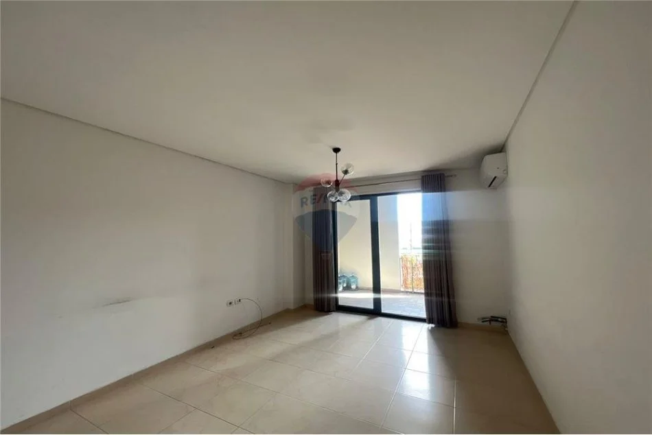 Tirane, jepet me qera apartament 2+1+Aneks+Ballkon Kati 5, 120 m² 500 € 