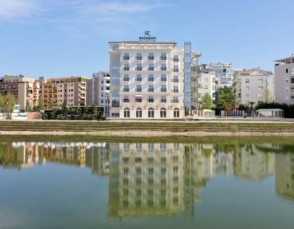 Tirane, shitet apartament 1+1+Ballkon Kati 5, 85 m² 177.400 € (Liqeni i Thate)