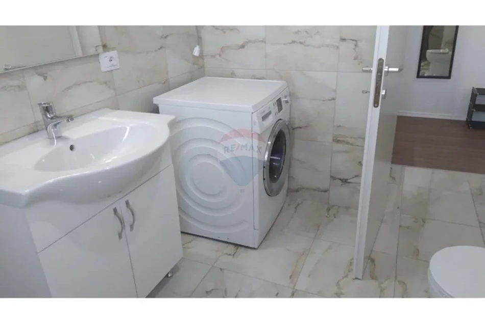 Tirane, jepet me qera apartament 1+1 Kati 2, 73 m² 400 € (Baldushk)