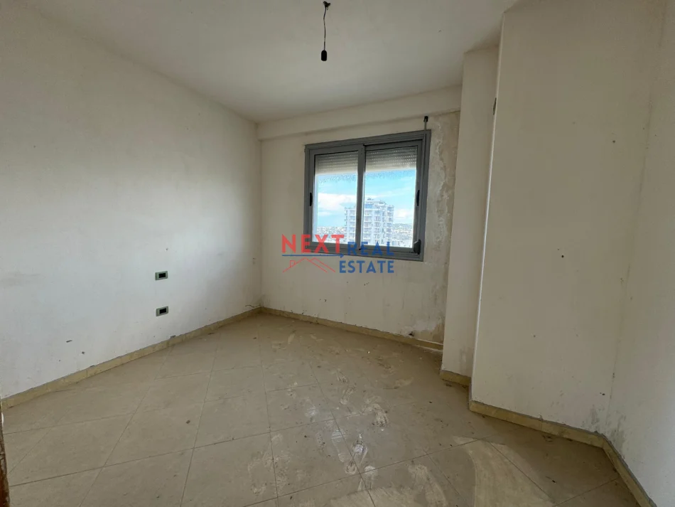 Vlore, shitet apartament 2+1+Aneks+Ballkon Kati 7, 118 m² (STACIONI I TRENIT)