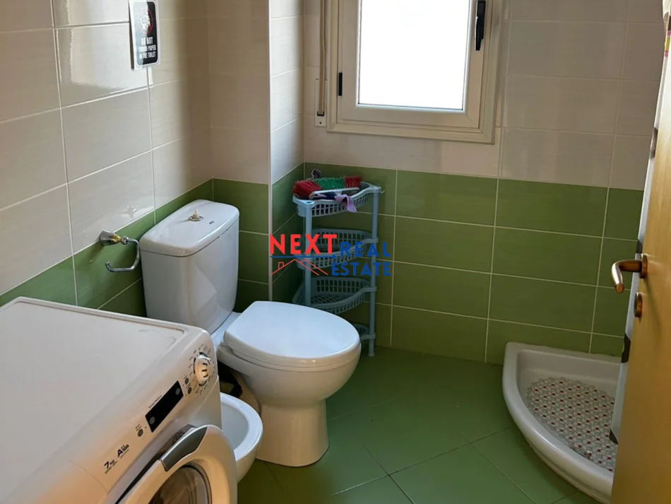 JEPET ME QERA AFATGJATE APARTAMENT 1+1 ME PAMJE NGA DETI NE LUNGOMARE