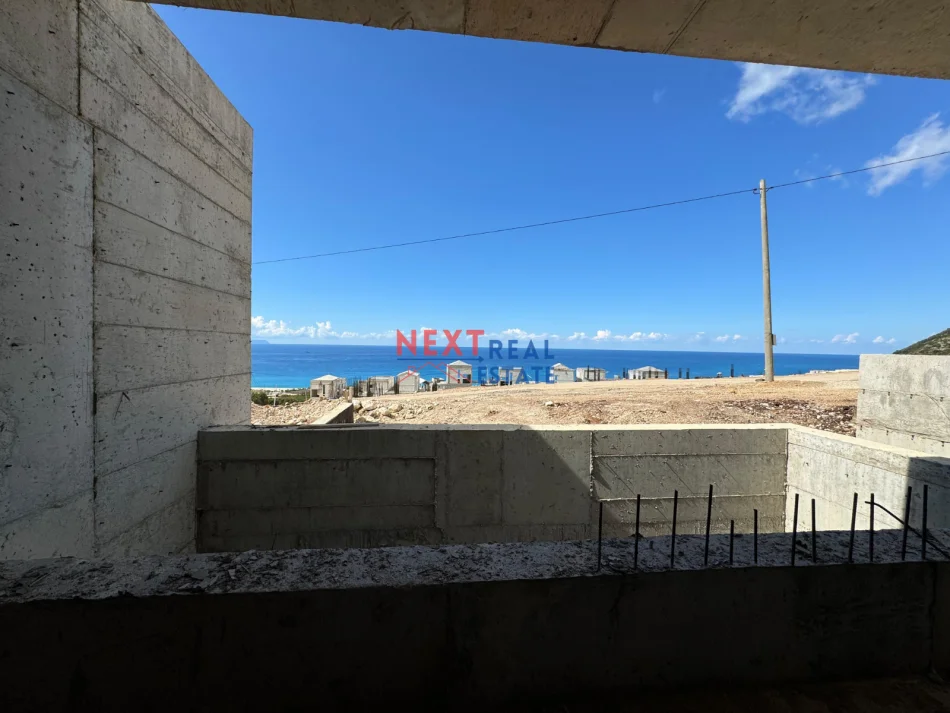 Vlore, shitet Vile 3+1+Aneks+Ballkon , 500 m² 1.230.000 € (PALASE)