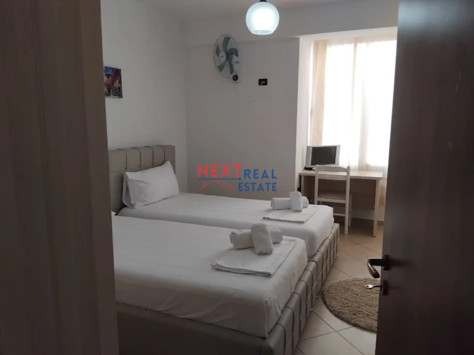 Vlore, jepet me qera apartament 2+1+Ballkon Kati 3, 70 m² 500 € (GJYKATA E RRETHIT GJYQESOR VLORE)