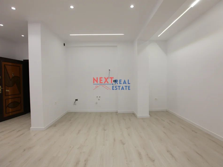 Vlore, shitet apartament 2+1+Aneks+Ballkon Kati 5, 157.000 m² 157.000 € (VLORE-SKELE)