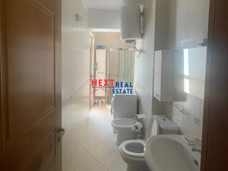 Vlore, jepet me qera apartament 1+1+Ballkon Kati 7, 70 m² 500 € 