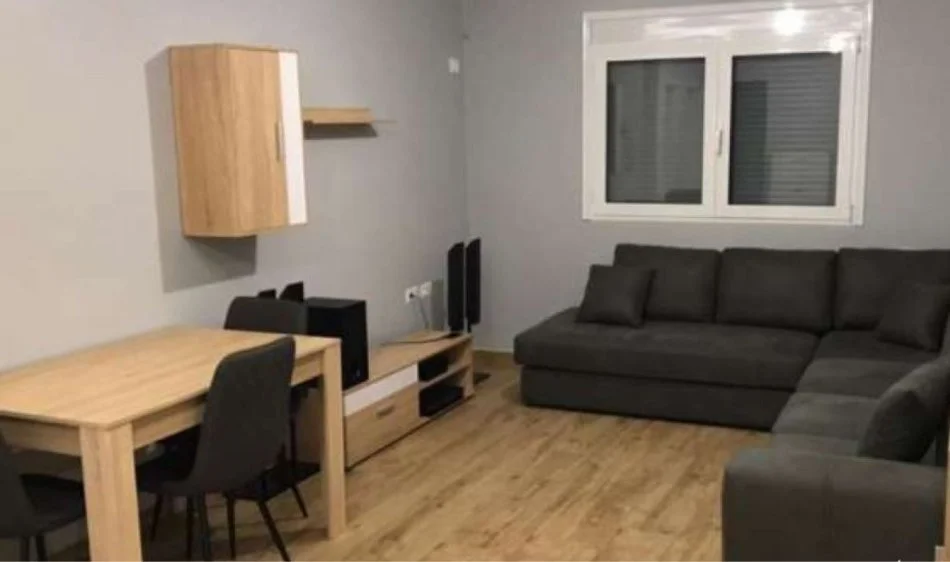Tirane, jepet me qera apartament 2+1 Kati 4, 90 m² 600 € (Rruga e Elbasanit)