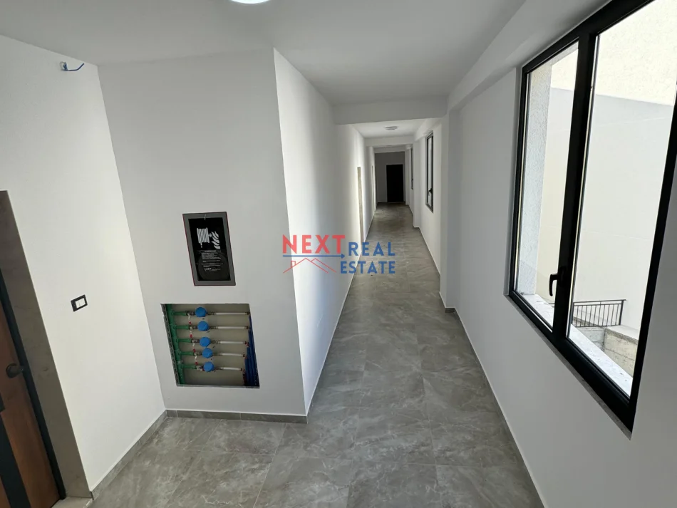 Vlore, shitet apartament 1+1+Ballkon Kati 3, 81 m² 180.000 € (RRADHIME)