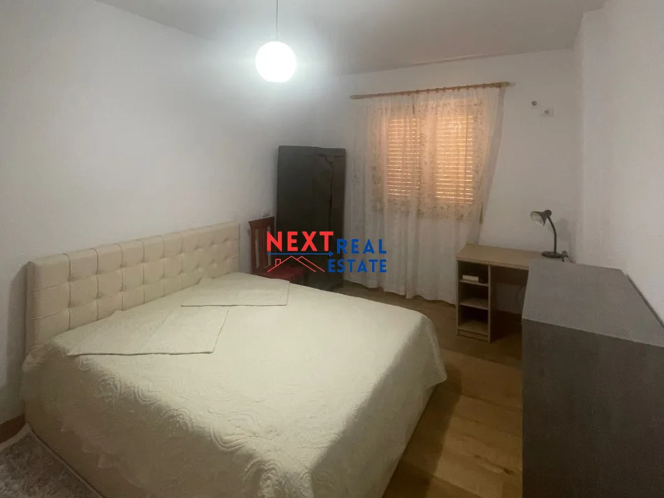 Vlore, jepet me qera apartament 1+1+Ballkon Kati 7, 70 m² 500 € 