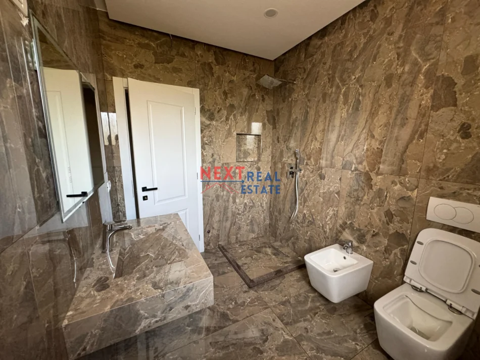 REZERVO PRONEN VETEM ME 500€! Vlore, shitet apartament 2+1+Ballkon Kati 2, 100 m² 280.000 € (UJE I FTOHTE)