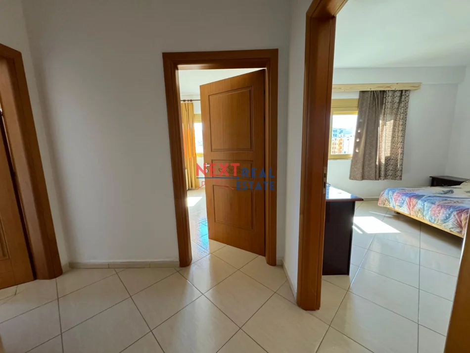 Vlore, jepet me qera apartament 2+1+Ballkon Kati 7, 110 m² 550 € (FILLIM I LUNGOMARES)