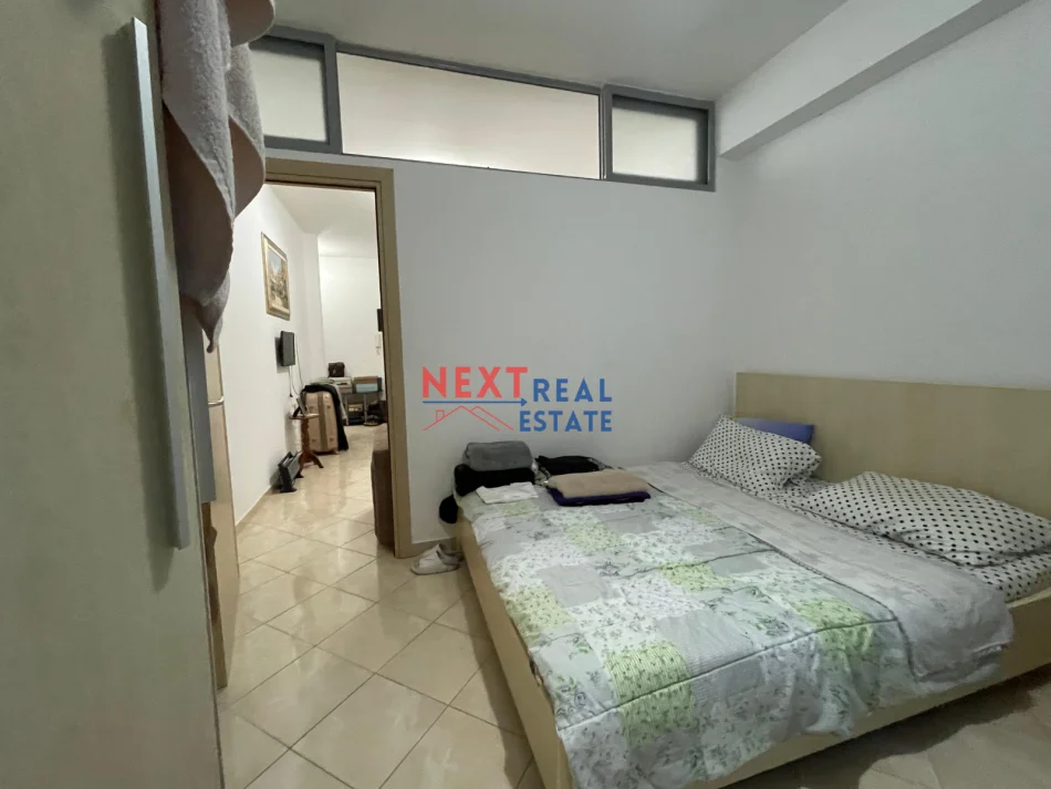 Vlore, jepet me qera apartament 1+1+Ballkon , 300 € 