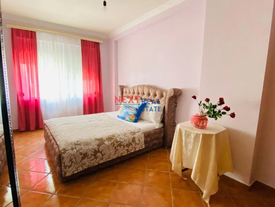 Vlore, jepet me qera apartament 2+1+Ballkon Kati 9, 90 m² 500 € 