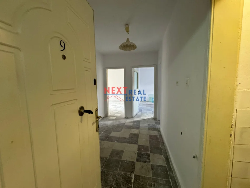 Vlore, shitet apartament 1+1+Ballkon , 73 m² 45.000 € (RRUGA E RE)