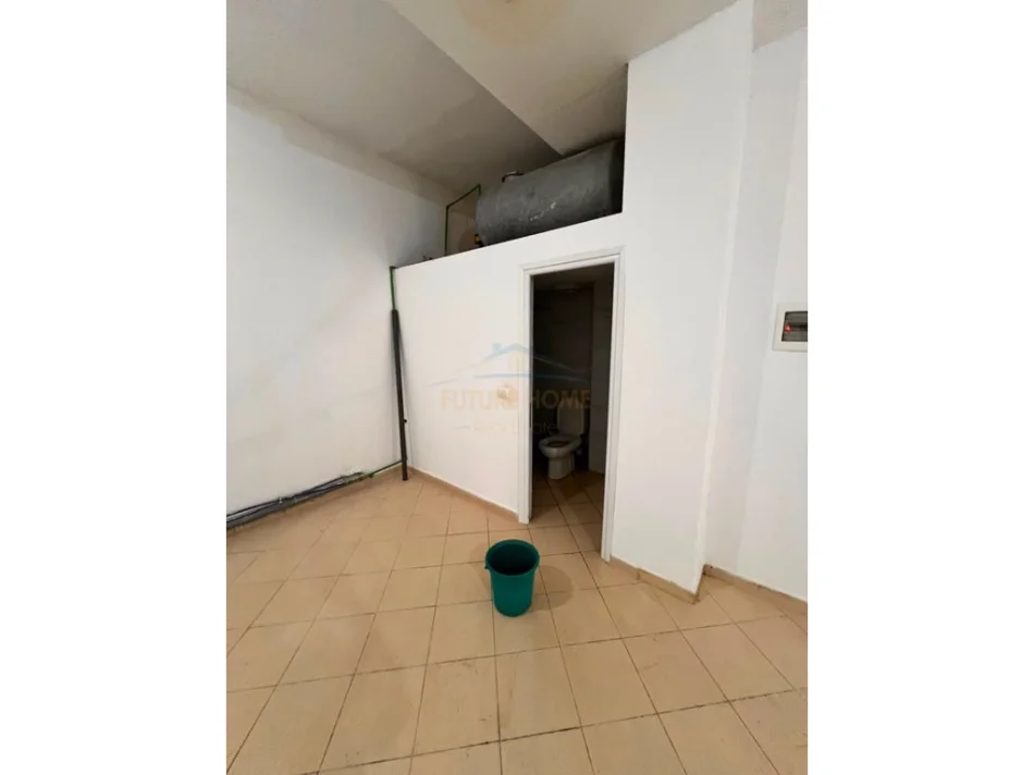 Tirane, shitet ambjent biznesi Kati 0, 98 m² 216.000 € (YZBERISHT)
