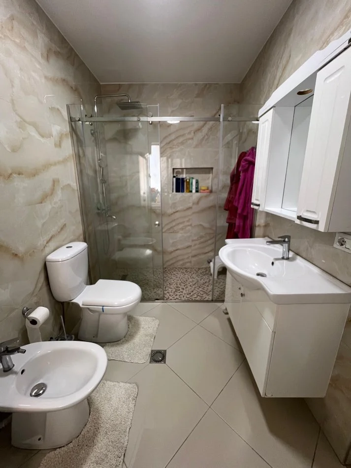 Tirane, shes apartament 2+1+Aneks+Ballkon , 103 m² 140.000 € (Yzberish)