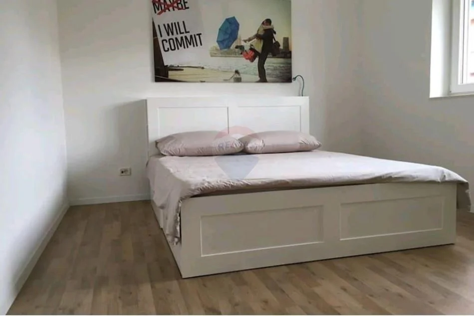 Tirane, jepet me qera apartament 1+1 Kati 3, 60 m² 580 € (Rruga Elbasanit)