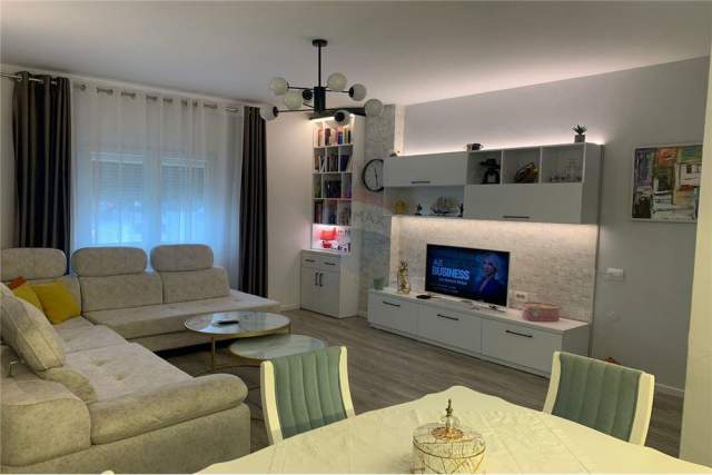 Tirane, jepet me qera apartament 2+1 Kati 3, 80 m² 650 Euro (Bulevardi Zogu1)