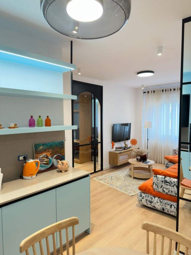 Tirane, jepet me qera apartament 1+1 Kati 8, 55 m² 650 Euro (Rruga e Elbasanit)