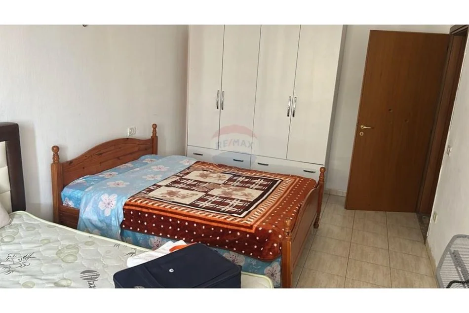 Tirane, jepet me qera apartament 1+1 Kati 4, 73 m² 560 € (Rruga Dritan Hoxha)