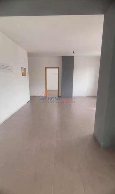 Tirane, jepet me qera zyre Kati 7, 100 m² 700 € 