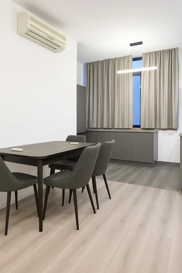 Tirane, jepet me qera apartament 1+1 Kati 2, 60 m² 649 € (BULEVARDI ZOGU 1)
