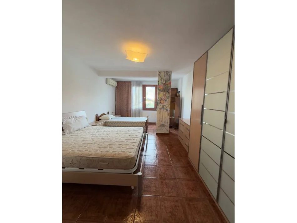 Tirane, shitet apartament 2+1 Kati 2, 100 m² 235.000 € (ZOGU I ZI)