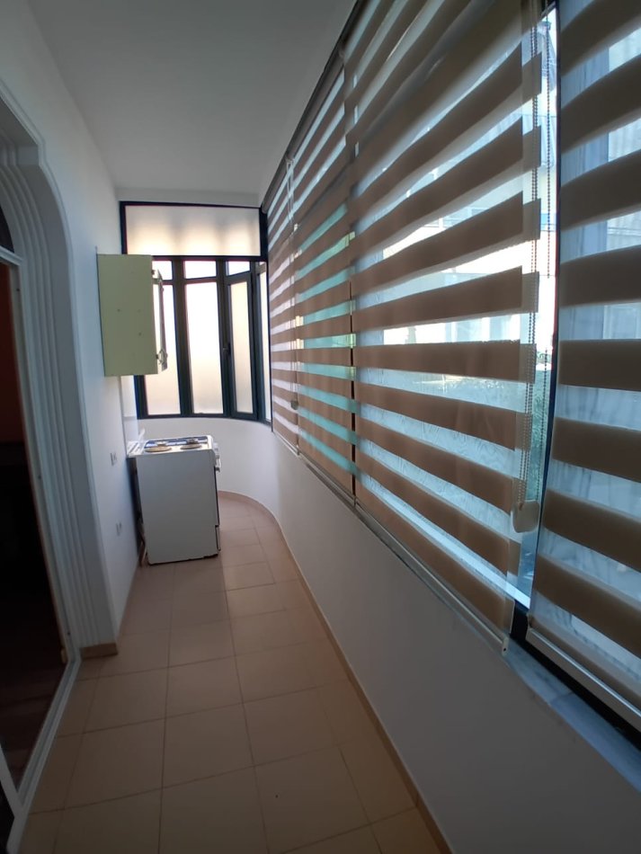 Tirane, jepet me qera apartament 2+1+Aneks Kati 1, 109 m² 750 € (Kopshti zoologjik botanik)