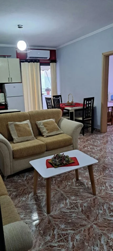 Tirane, jepet me qera apartament 2+1+Ballkon Kati 6, 80 m² 600 € (Rruga "Jordan Misja")