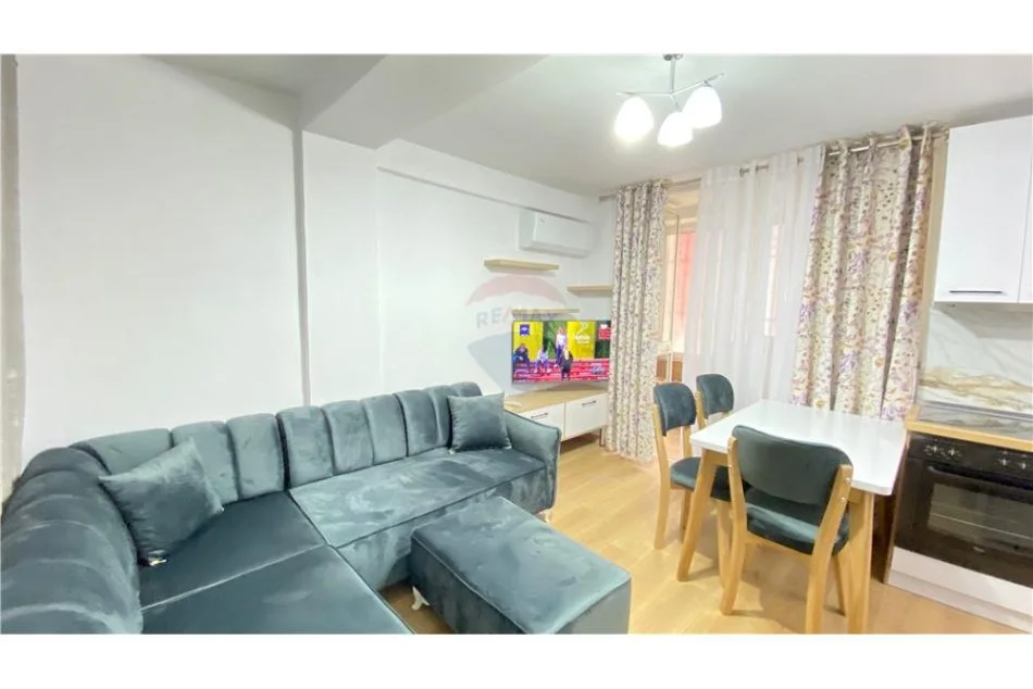 Apartament 1+1 per qira tek Rruga Kosovareve!