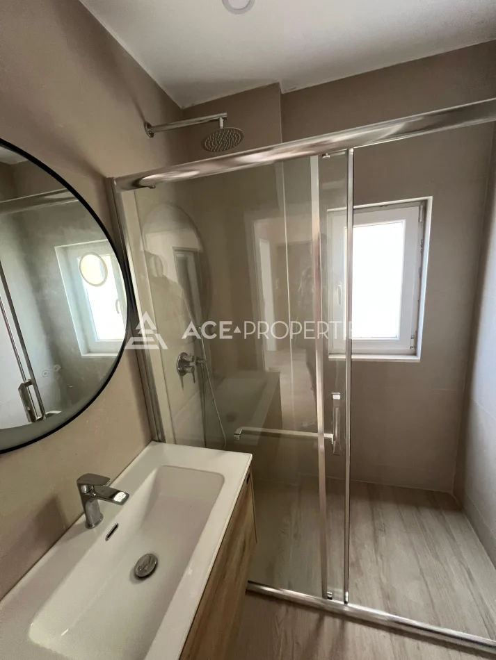 Durres, shitet apartament 1+1 Kati 2, 60 m² 90.000 € (SHKEMB KAVAJE)
