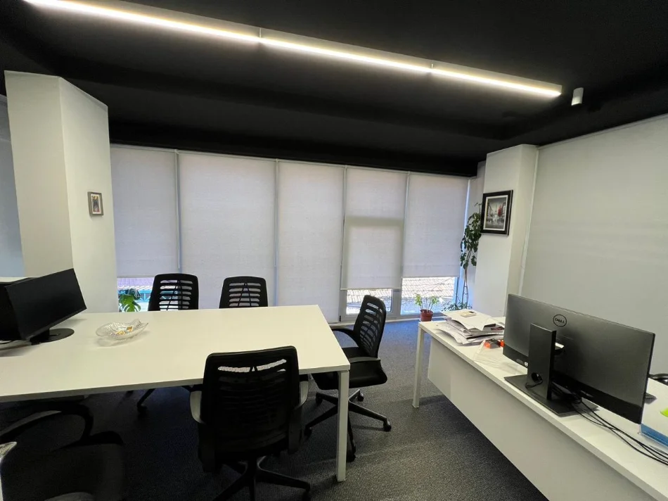 Tirane, ndarje qeraje zyre Kati 2, 50 m² 300 € (Myslym Shyre)