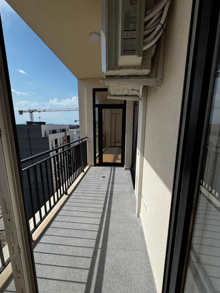 Tirane, jepet me qera zyre Kati 9, 120 m² 980 € (Bulevardi i Ri)