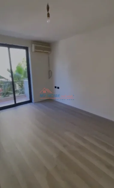 Tirane, jepet me qera zyre Kati 3, 70 m² 650 € (Rruga Abdyl Frasheri)