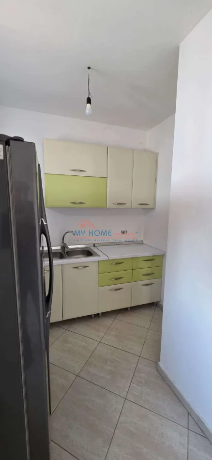 Tirane, jepet me qera zyre Kati 7, 107 m² 600 € (Jordan Misja)