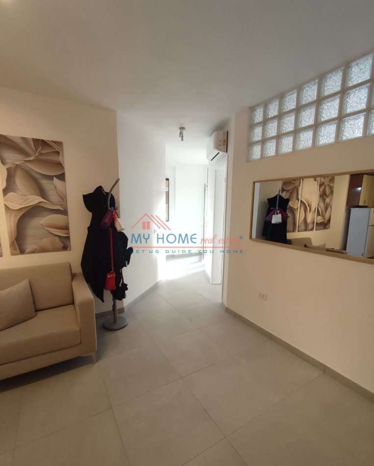 Tirane, jepet me qera zyre Kati 9, 90 m² 600 € (Myslym Shyri)