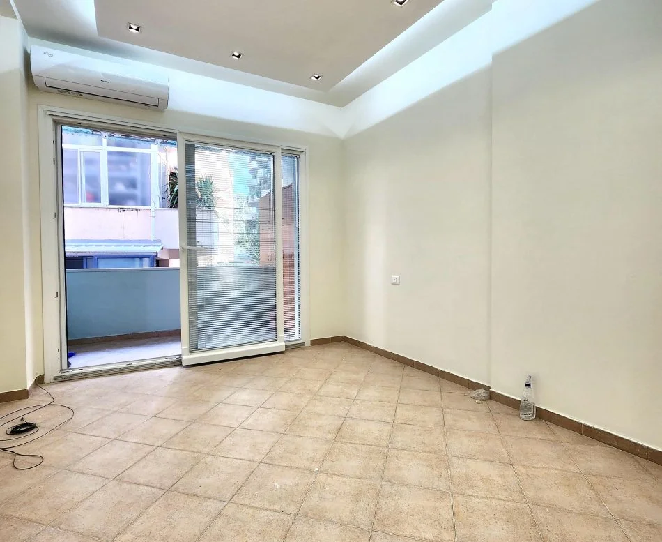 Me Qera: Zyre (55m2) |📍Rr. Elbasanit - Lion Park, perballe || 600€/muaj | I Rinovuar