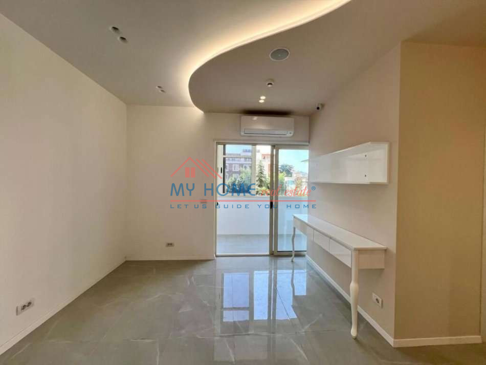 Tirane, jepet me qera ambjent biznesi Kati 2, 140 m² 1.600 € (Rruga Panorama)