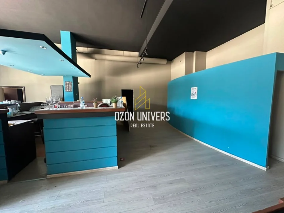 Tirane, jepet me qera ambjent biznesi Kati 0, 220 m² 1.500 € (Don Bosko)