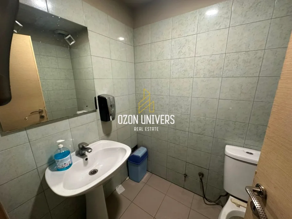 Tirane, jepet me qera ambjent biznesi Kati 0, 220 m² 1.500 € (Don Bosko)