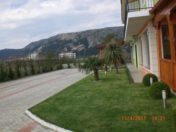 Lezhe, ofroj dhoma me qera per sezonin e veres  (shengjine)