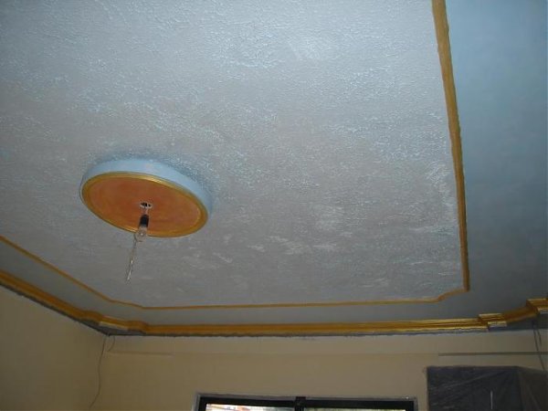 Tirane, - Lyerje Siperfaqesh dhe Punime dekorative.