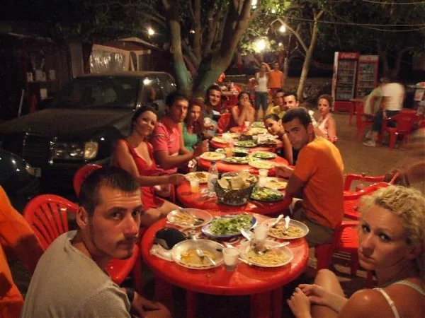 Vlore, ofroj cader 1.000 Leke/nata (Jal,himare)