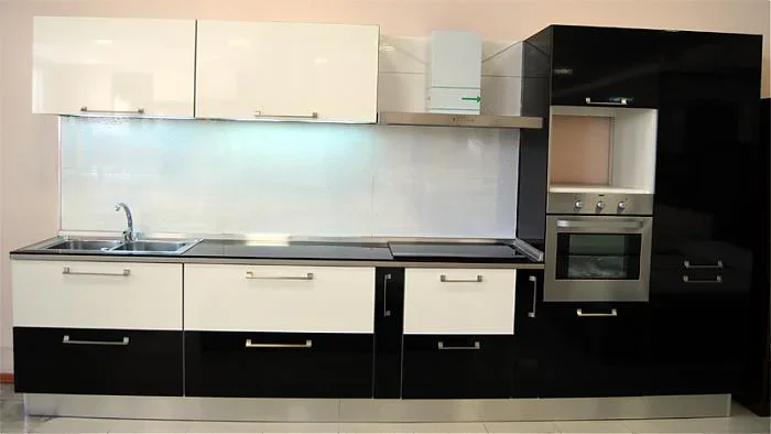 Tirane, - Mobileri "H & F"