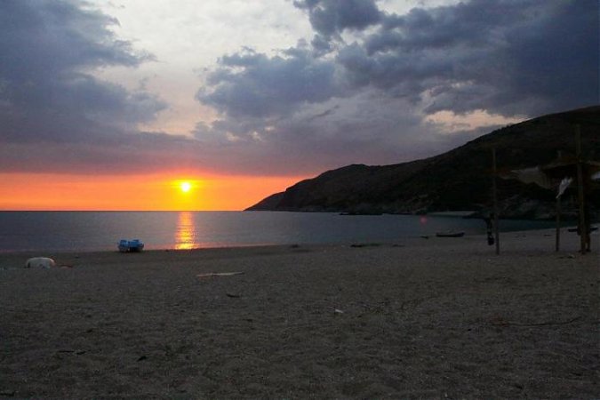 Vlore, ofroj cader 1.000 Leke/nata (Jal,himare)