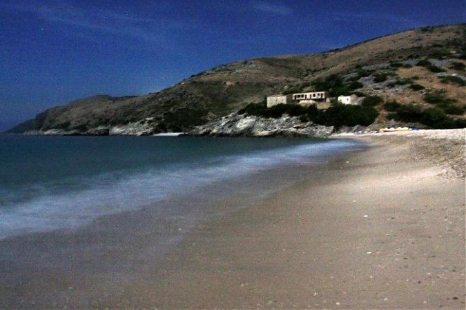 Vlore, ofroj cader 1.000 Leke/nata (Jal,himare)