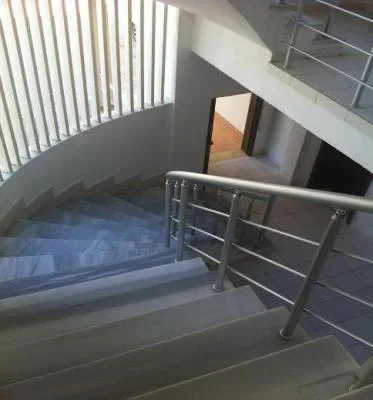 Durres, jap me qera apartament 65 m² 25 Euro (Pishat e Buta Golem (afer Hena Restorant))