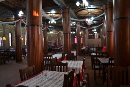 Lezhe, - Bar Restorant ANTIKA