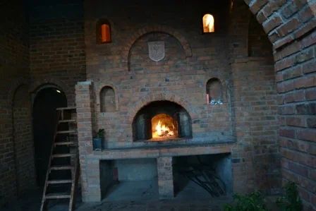 Lezhe, - Bar Restorant ANTIKA