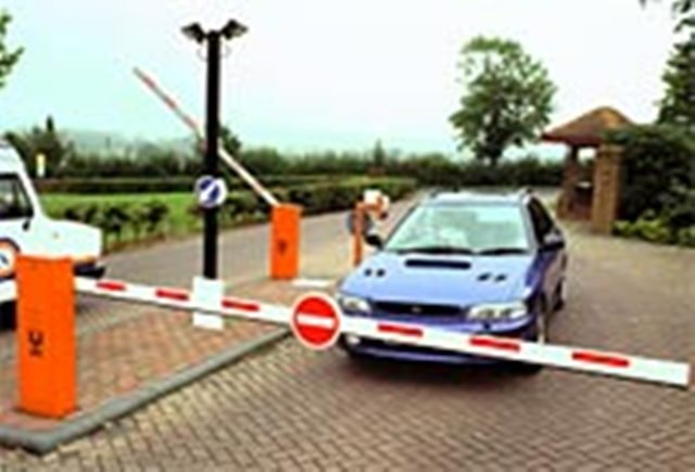 Tirane, - OFROJ MONTIME EDHE RIPARIME SISTEME PARKIMI PORTA AUTOMATIKE ETJE....